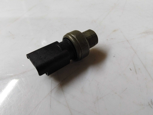 Датчик тиску кондиціонера KTT130025 THERMOTEC