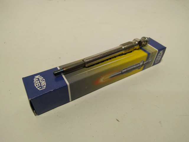 Свічки розжарювання UC12A MAGNETI MARELLI