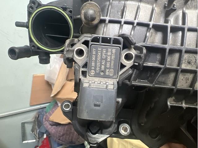 Датчик тиску повітря 03G906051E VAG