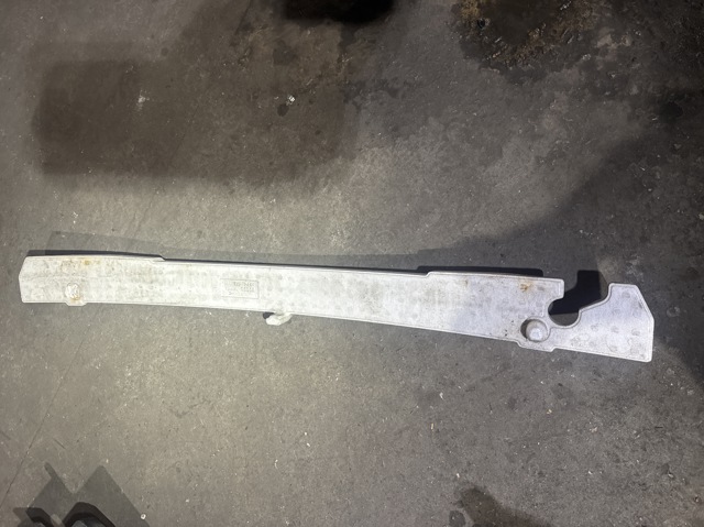 Абсорбер (наповнювач) бампера переднього 620901KM0A NISSAN