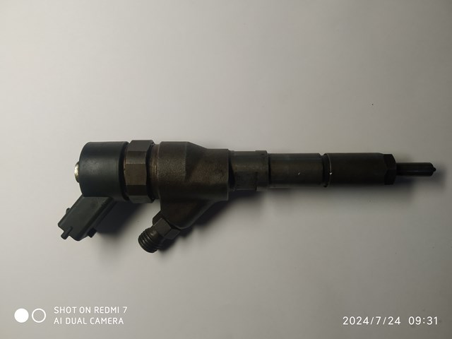 Форсунка інжектора 0445110008 BOSCH