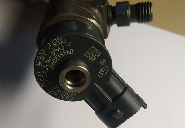 Форсунка паливна 0445110489 BOSCH