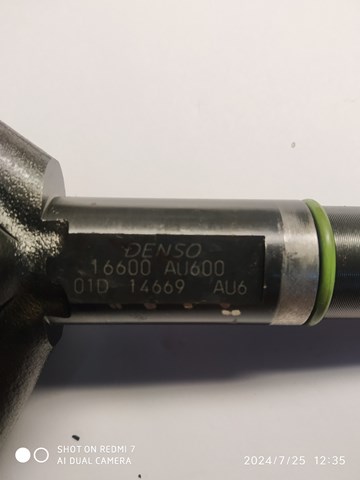 Форсунка вприску палива 16600AU600 NISSAN
