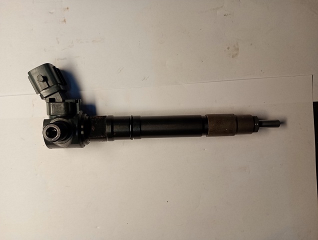 Форсунка паливна 236700E070 DENSO