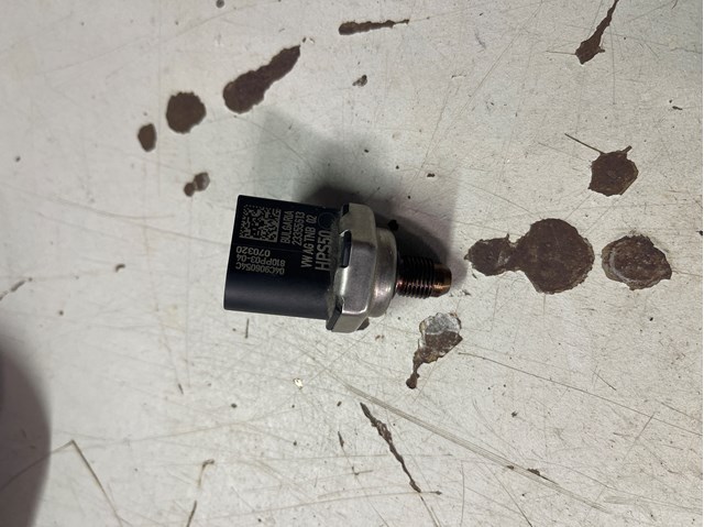 Датчик тиску палива Ауді Ку 3