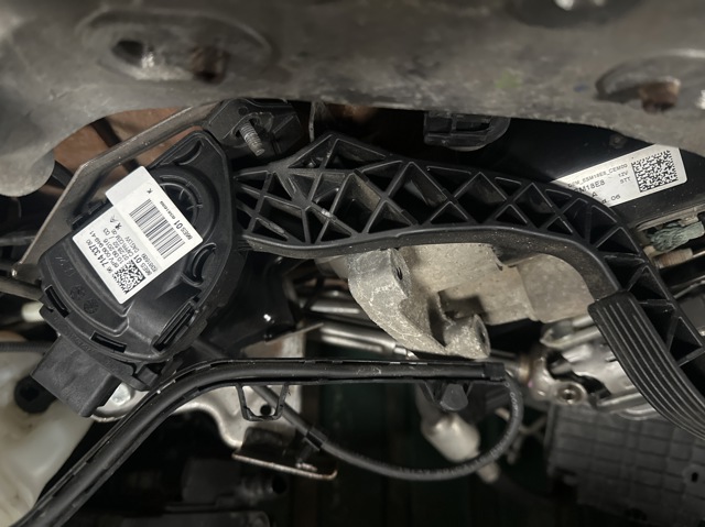 Педаль газу (акселератора) 1601CW PEUGEOT