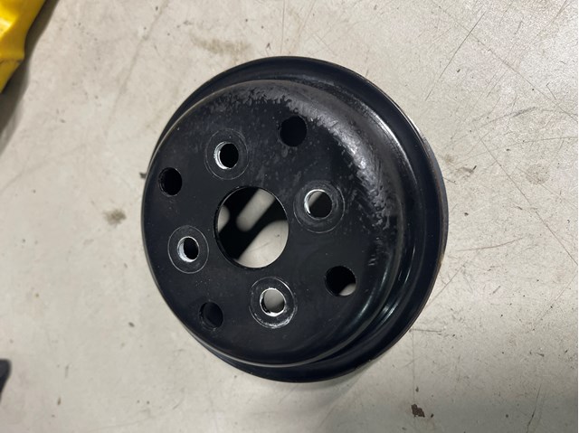 Шків водяної помпи Toyota RAV4 3