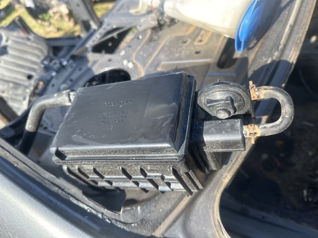 Адсорбер парів палива 17300SNA013 HONDA