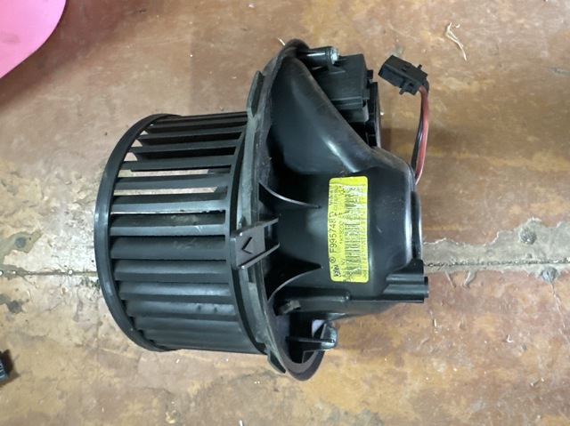 Електромотор пічки 1K1820015F VAG
