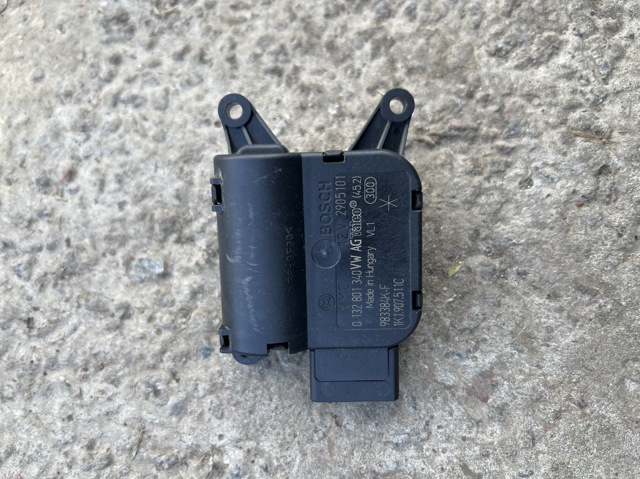 Двигун заслінки печі 1K1907511C VAG