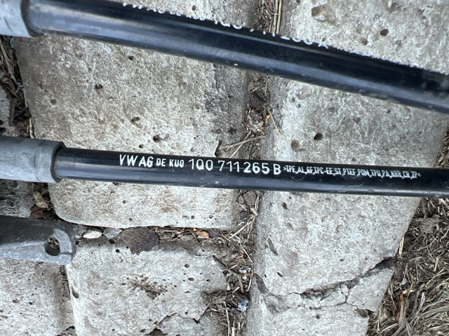 Трос перемикання передач, вибору передачі 1Q0711265B VAG