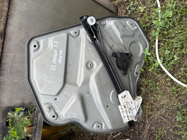 Склопідйомник задніх правих дверей 1Z0839462A VAG