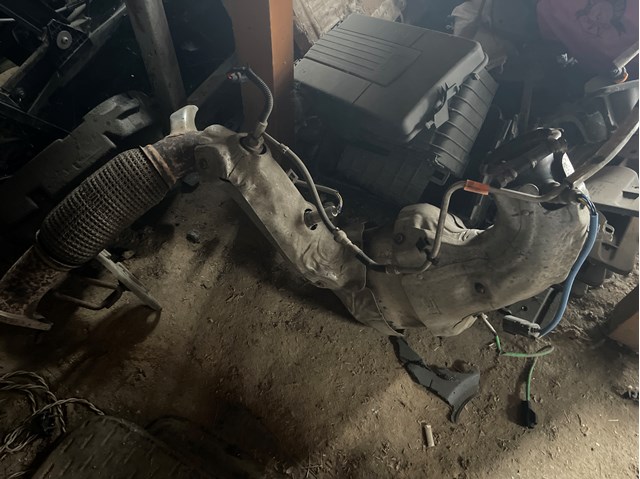 Труби і підвіска глушника 2259171 FORD