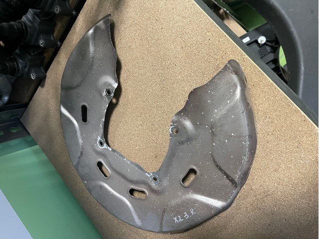 Захист гальмівного диска, заднього 34206799740 BMW