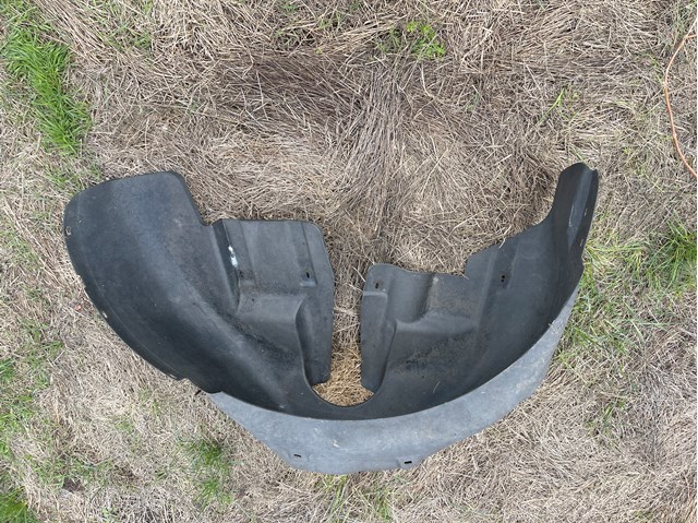 Підкрилок задній лівий 3B0810971A VAG