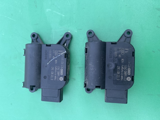 Мотор заслінки печі 3C0907511A VAG