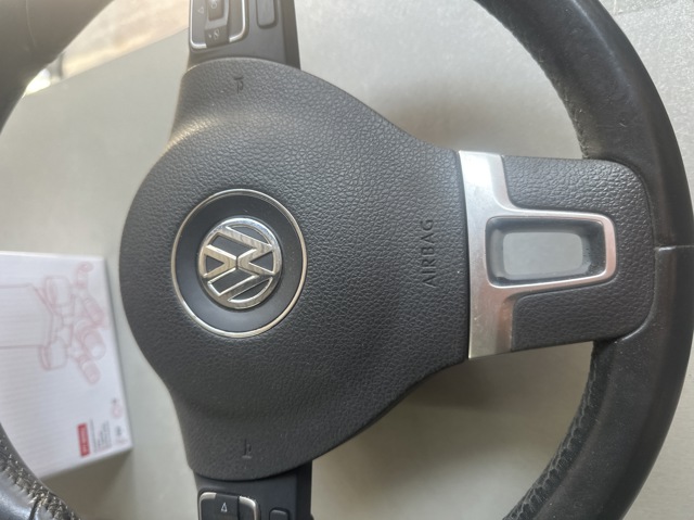 Подушка AIRBAG передня ліва 3C8880201AH81U VAG