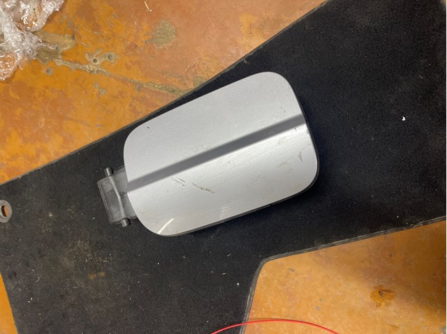 Лючок (дверцята) бензобака 4G0809907 VAG
