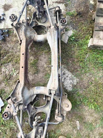 Балка задньої підвіски поперечна 50300TA0A50 HONDA