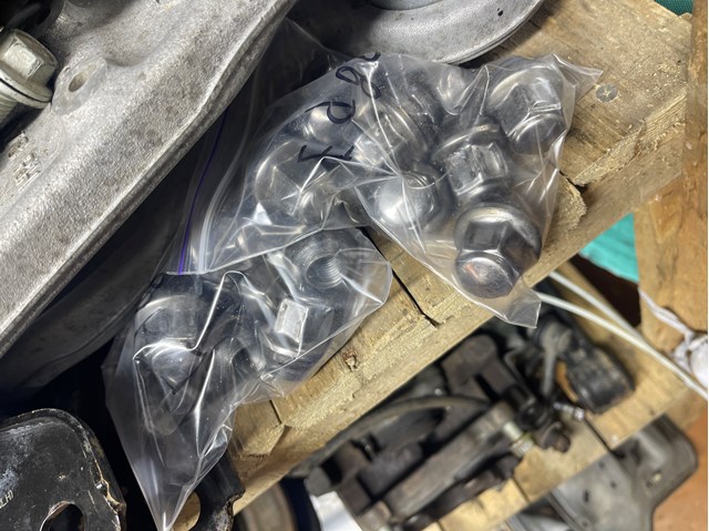 Гайка колісна 5275544 FORD