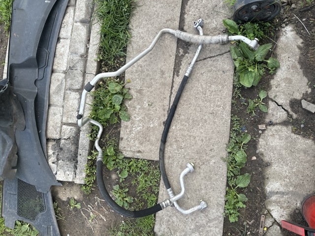 Шланг кондиціонера, від випарника до компресора 5N0820743D VAG