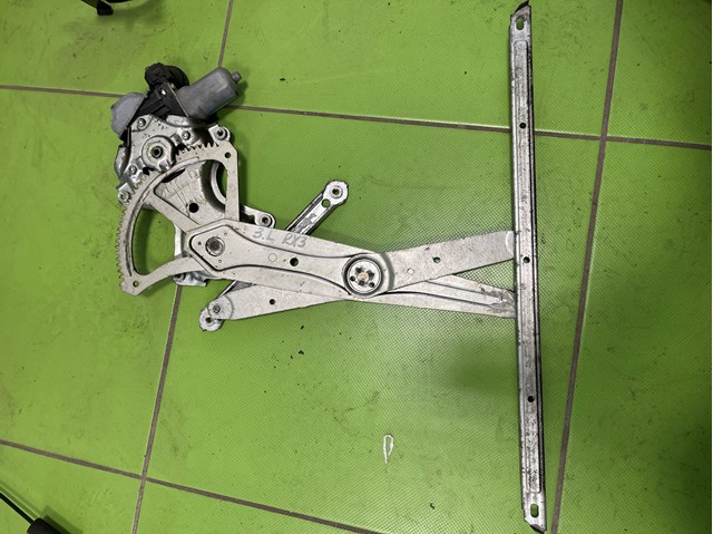 Склопідйомник задніх лівих дверей 6980248070 TOYOTA