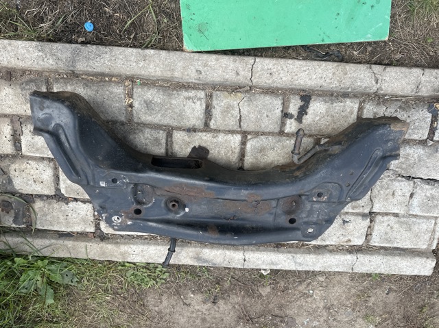 Підрамник передній 6Q0199287L VAG