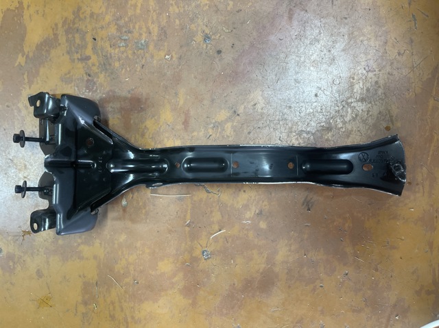 Кронштейн замку капоту 7L0805799D VAG