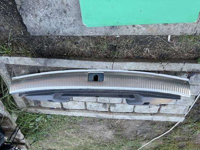 Накладка перегородки 8R0864483C4PK VAG