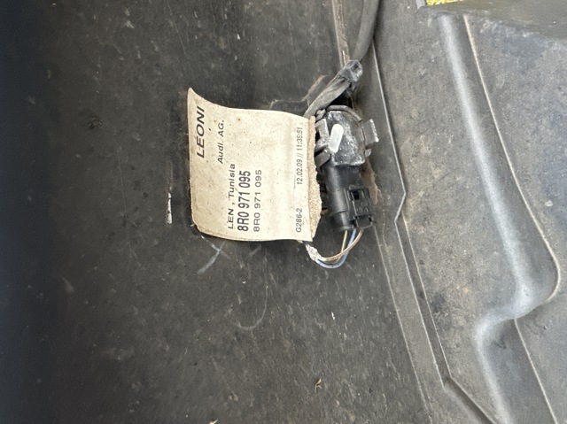 Проводка парктроніка переднього 8R0971095 VAG