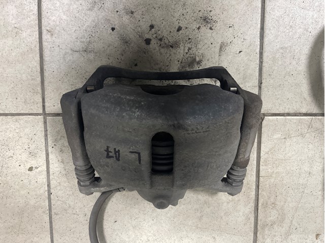 Супорт тормзной 8V0615123 VAG