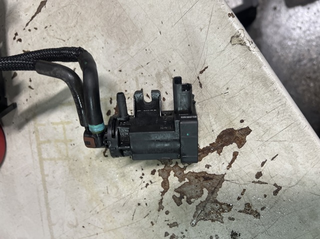 Клапан соленоїд регулювання заслонки EGR 9807396180 PEUGEOT