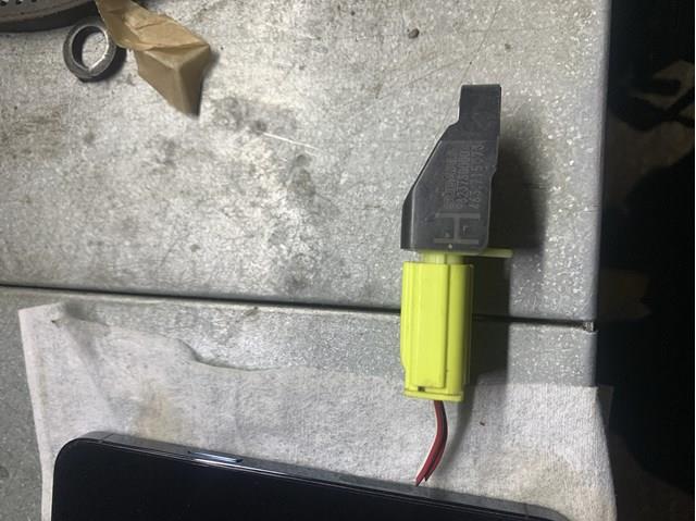 Датчик AIRBAG передній 98237SG000 SUBARU