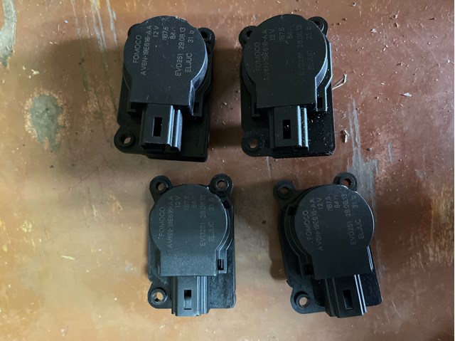 Двигун заслінки печі Форд Фокус III