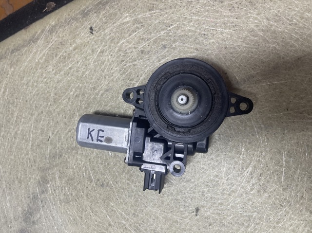 Двигун склопідіймача двері передньої, лівої D6515958XB MAZDA
