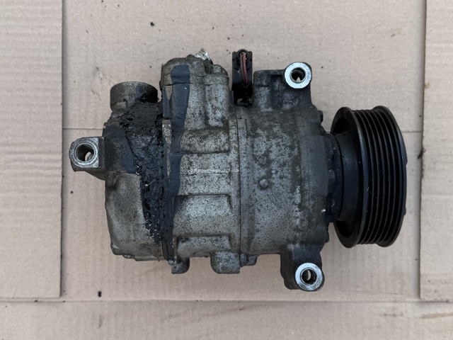 Компресор холодоагенту 4F0260805N VAG