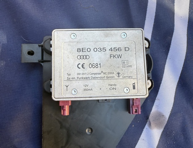 Підсилювач сигналу антени 8E0035456D VAG