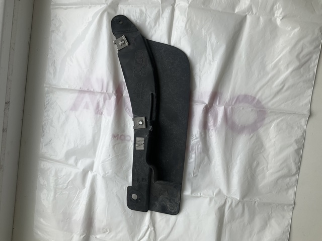 Спойлер переднього бампера, лівий 4M0807547D VAG