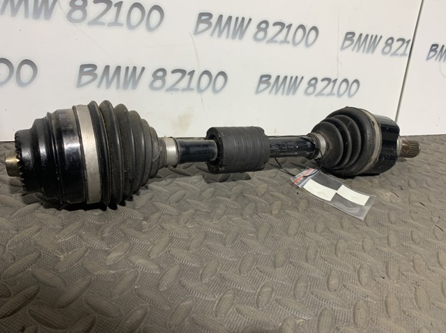 Привід лівий 31608643383 BMW