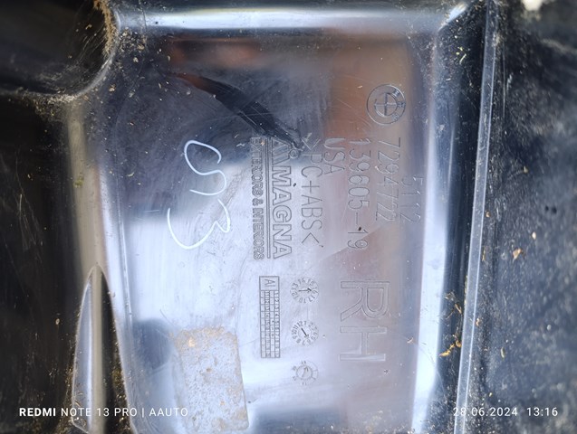 Кронштейн бампера заднього, зовнішній правий 51127294722 BMW