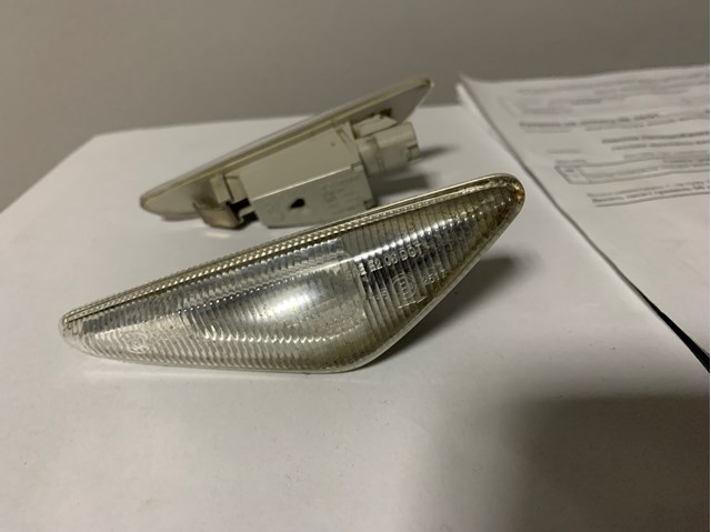 Правий покажчик повороту - лампа 63137171008 BMW