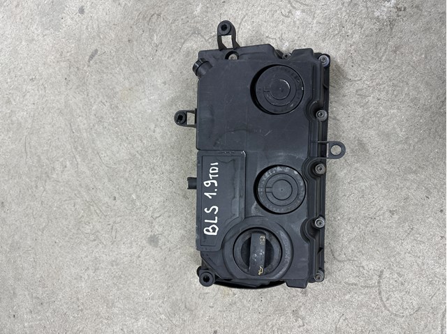 Кришка клапанна 03G103469G VAG