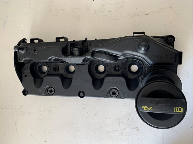 Кришка клапанів 03L103469G VAG