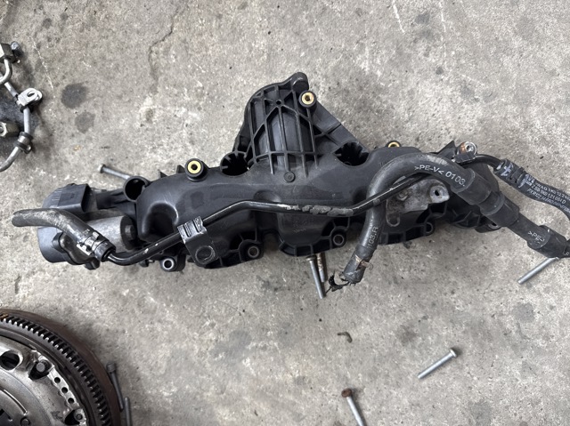 Колектор впускний 03L129711AG VAG