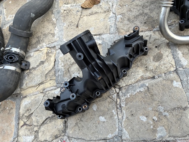 Колектор впускний 03L129711P VAG