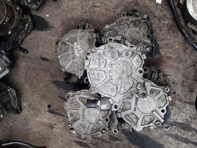 Насос вакуумний 03L145100F VAG