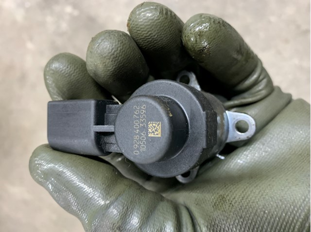 Регулятор тиску палива 0928400762 BOSCH