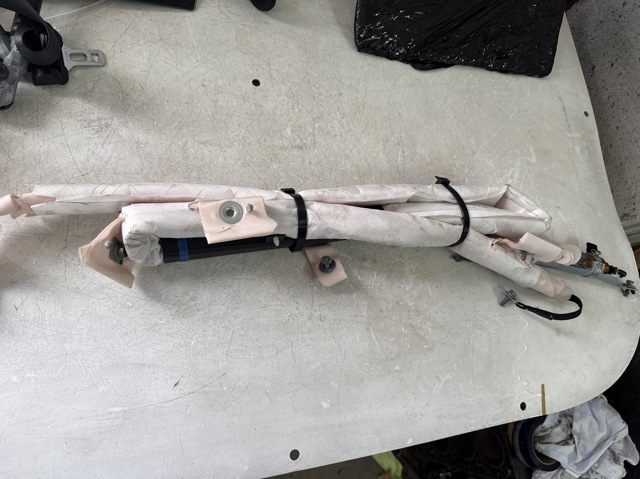 Подушка безпеки, бічна, права, AIRBAG 100526200C TESLA