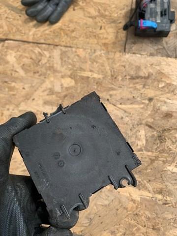 Блок комфорту передніх дверей 1K0959793 VAG