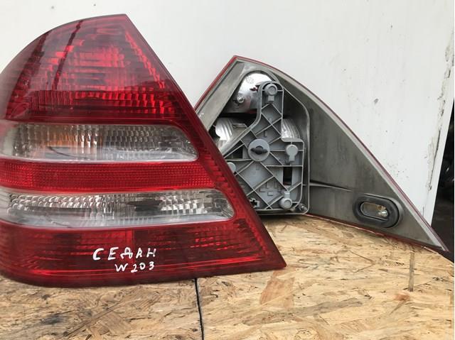 Ліхтар задній лівий 2038201964 MERCEDES